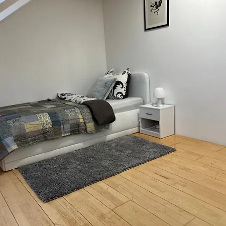 Apartament *